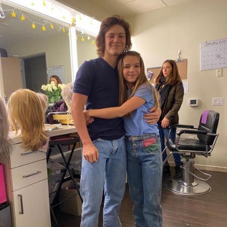 Montana Jordan with Regan Revord from the television series Young Sheldon.